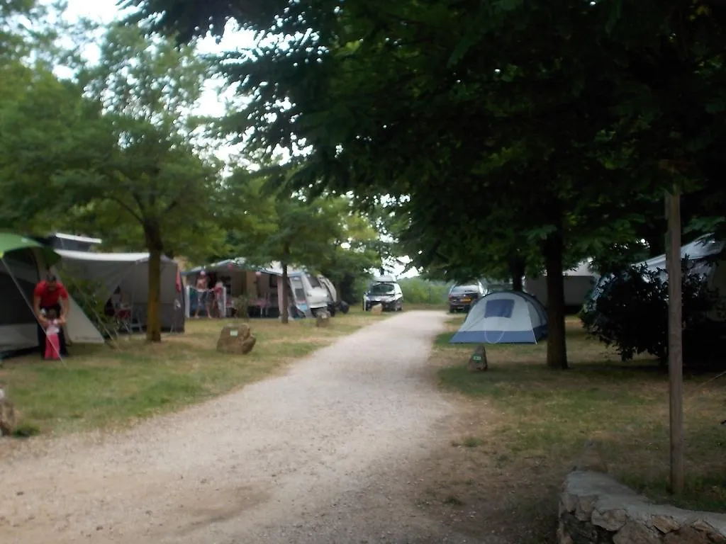 Domaine Camping Les Roches Hotel Le Crestet 4*,