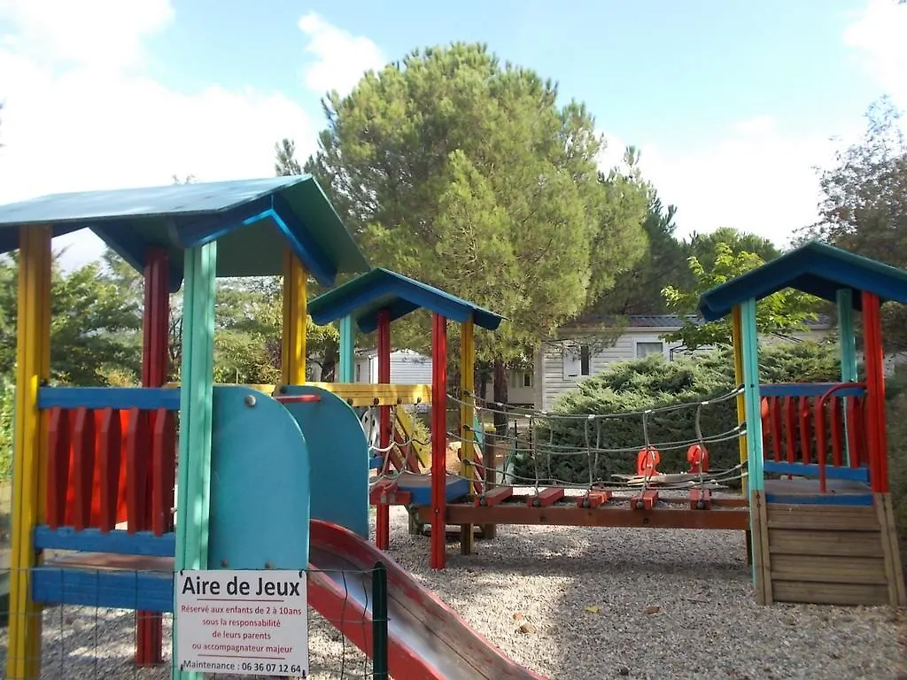 Camping Les Roches Villa Crestet Campsite Le Crestet